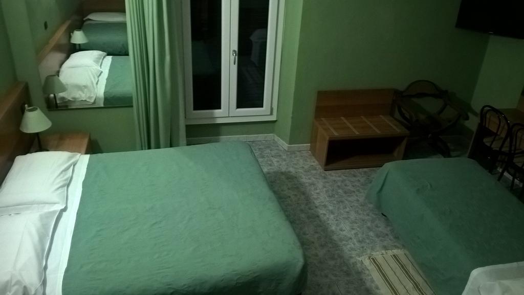 Hotel Del Sole Milán Pokoj fotografie